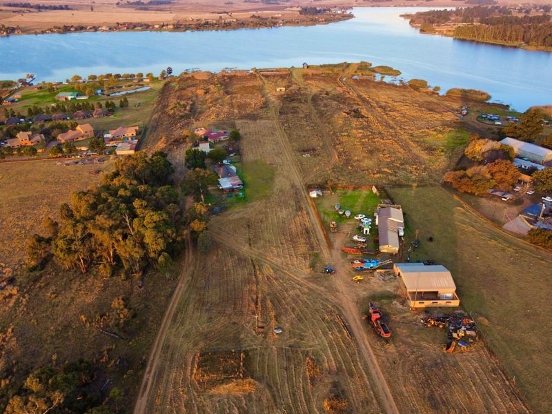 2 Hectares of Versatile Vacant Land For Sale in Naauwpoort Near the Dam - Photo 9