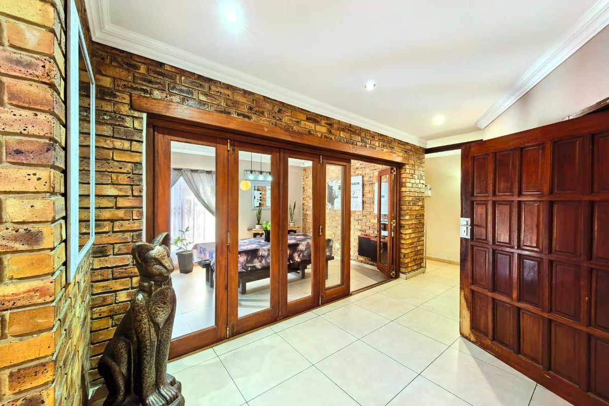 Prime Family Home in Vanderbijlpark, SE3 Sole & Exclusive Mandate - Photo 3