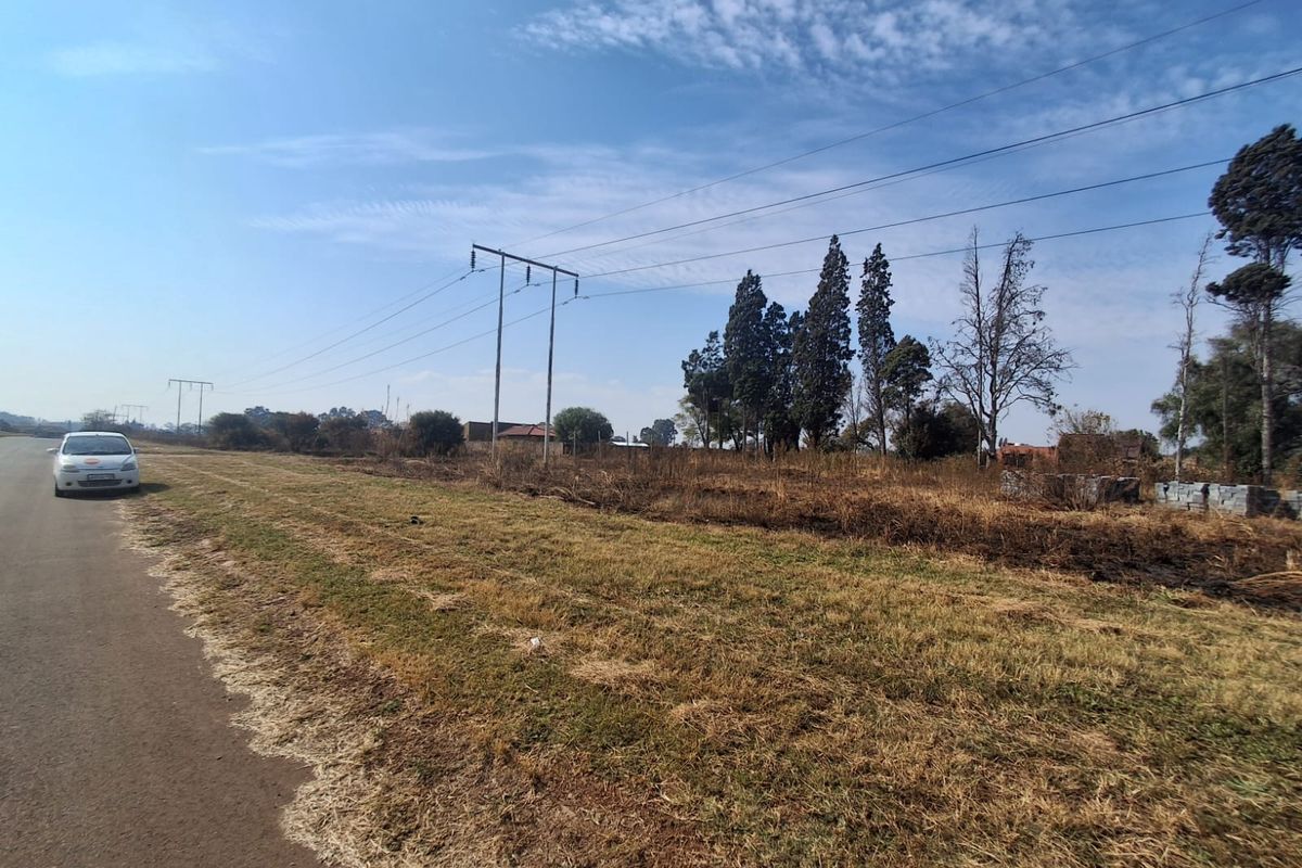 Prime Residential Land for Sale – Henley Size: 2,974 m2 of spacious residential Land. - Photo 3