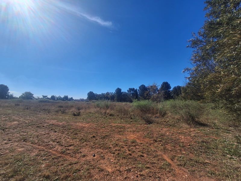Prime Residential Land for Sale – Henley Size: 2,974 m2 of spacious residential Land. - Photo 2