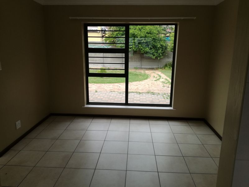 3 BEDROOM HOUSE FOR RENT IN TABLE VIEW - Photo 10