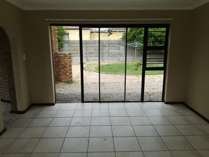 3 BEDROOM HOUSE FOR RENT IN TABLE VIEW - Photo 7