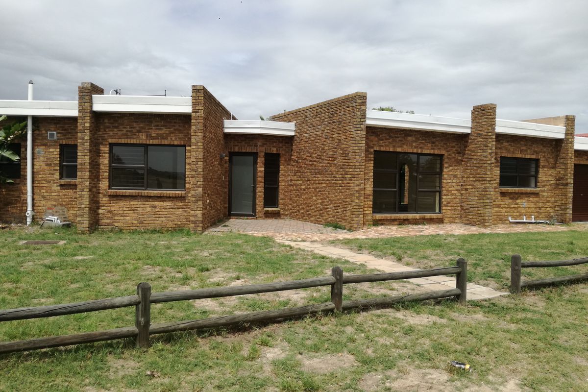 3 BEDROOM HOUSE FOR RENT IN TABLE VIEW - Photo 2