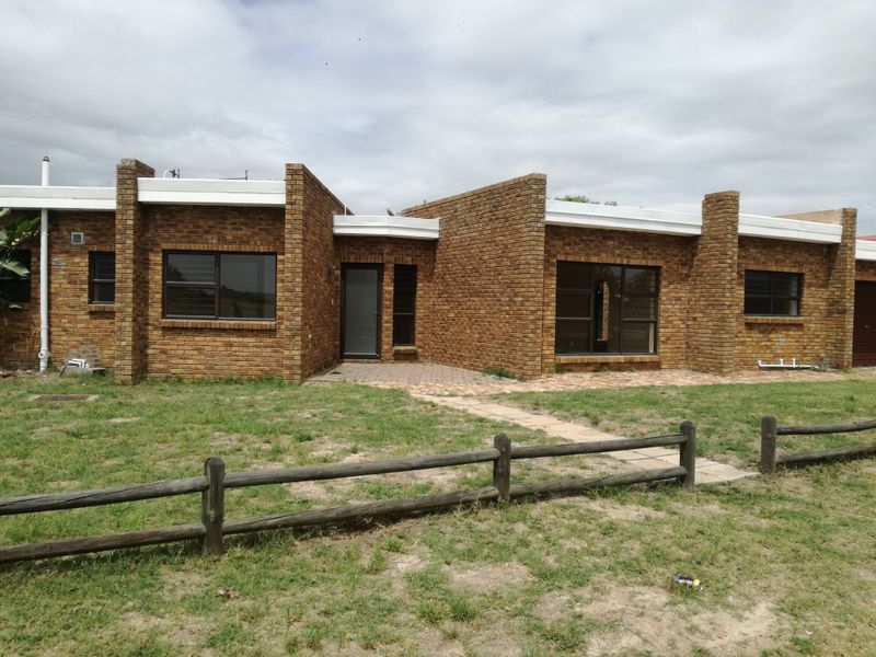 3 BEDROOM HOUSE FOR RENT IN TABLE VIEW - Photo 2