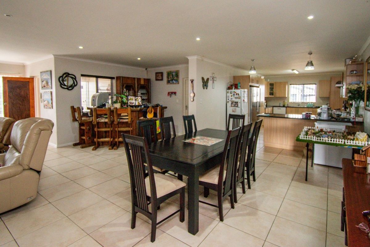 House for sale in Founains Estate - Photo 3
