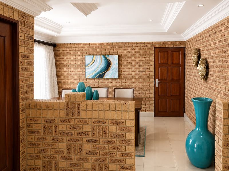 Lovely, Massive & Spacious Family Home for Sale in Falcon Ridge. - Photo 5