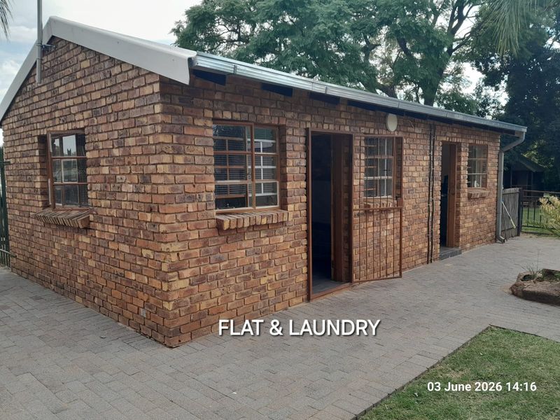 Very Neat House & Granny flat - Cattle Kraal - Pig sties - Sheep pen - Chicken coop - Photo 7