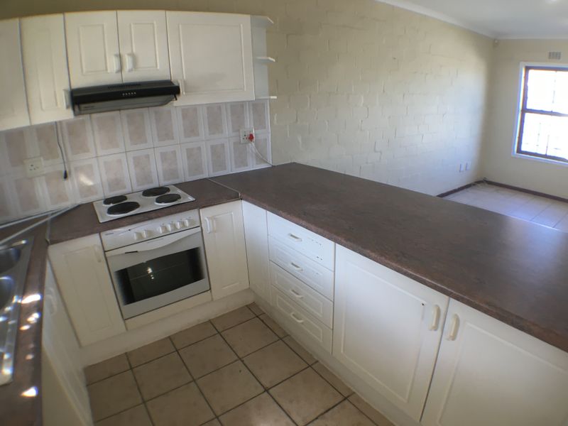 2 BEDROOM DUPLEX FOR RENT IN DE OUDE KAAP IN PARKLANDS - Photo 9