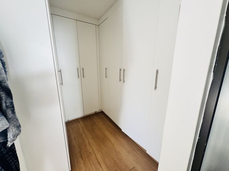 Modern 3-Bedroom Family Home in Secure Estate - Photo 10