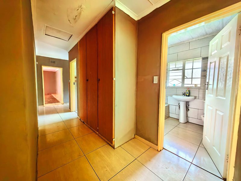 4 Bedroom house for sale in Vaalpark close to all amenities - Photo 10