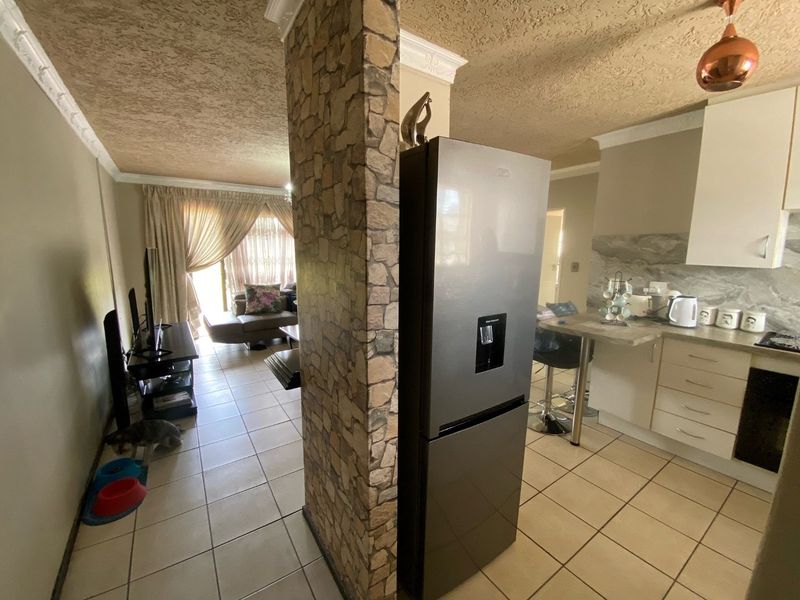 2-Bedroom Townhouse for Sale in Minnebron – Priced to Sell! - Photo 6