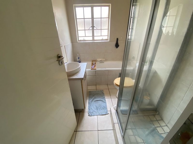 2-Bedroom Townhouse for Sale in Minnebron – Priced to Sell! - Photo 7