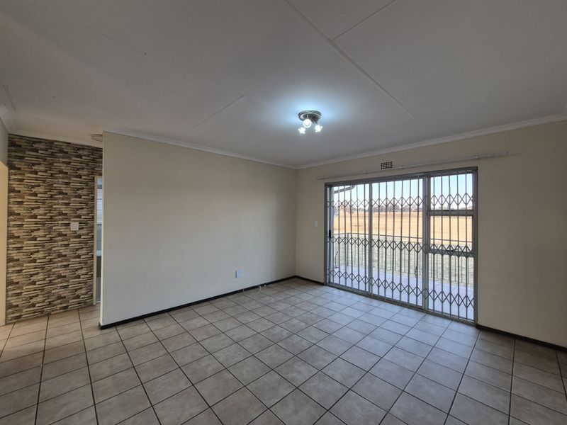 2-Bedroom Townhouse for Sale in Minnebron – Priced to Sell! - Photo 10