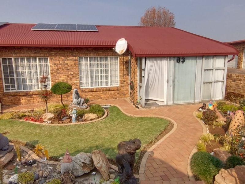 Stunning2 bedroom townhouse in Brakpan,Sunair Park - Photo 2