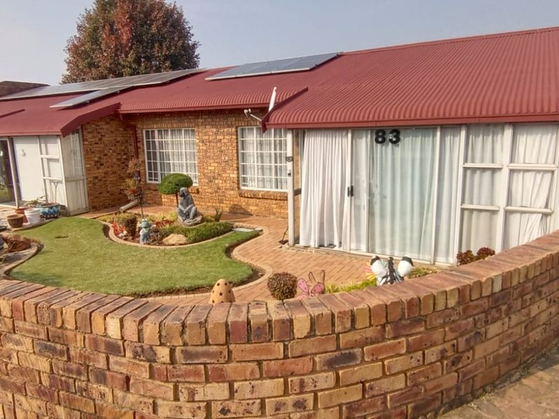 Stunning2 bedroom townhouse in Brakpan,Sunair Park - Photo 3