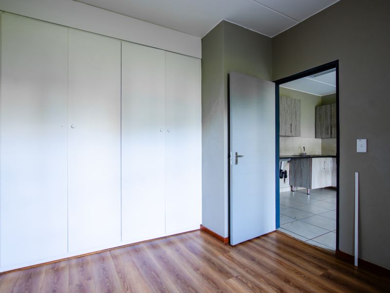 2 Bedroom Apartment To Rent, Midrand - Photo 10