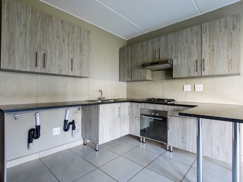 2 Bedroom Apartment To Rent, Midrand - Photo 9