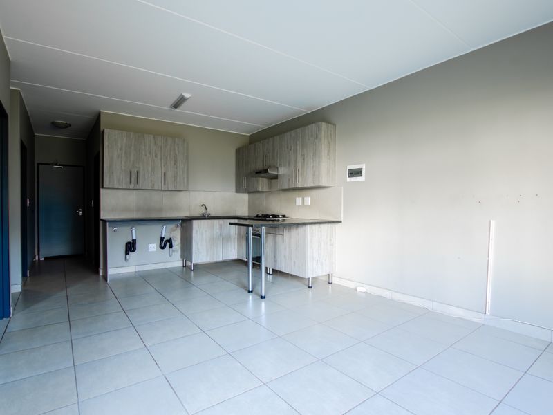 2 Bedroom Apartment To Rent, Midrand - Photo 6