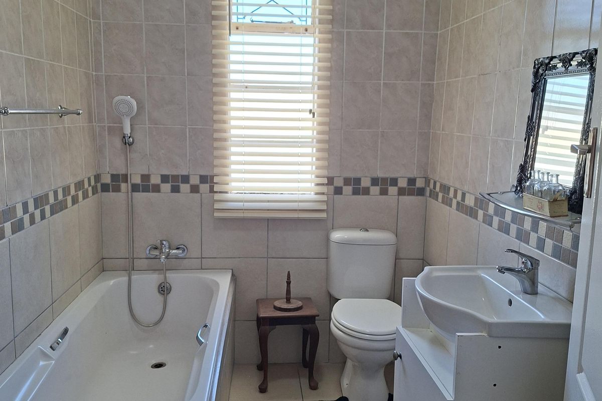 NEWLY RENOVATED FAMILY HOME – MOVE IN AND ENJOY! - Photo 5