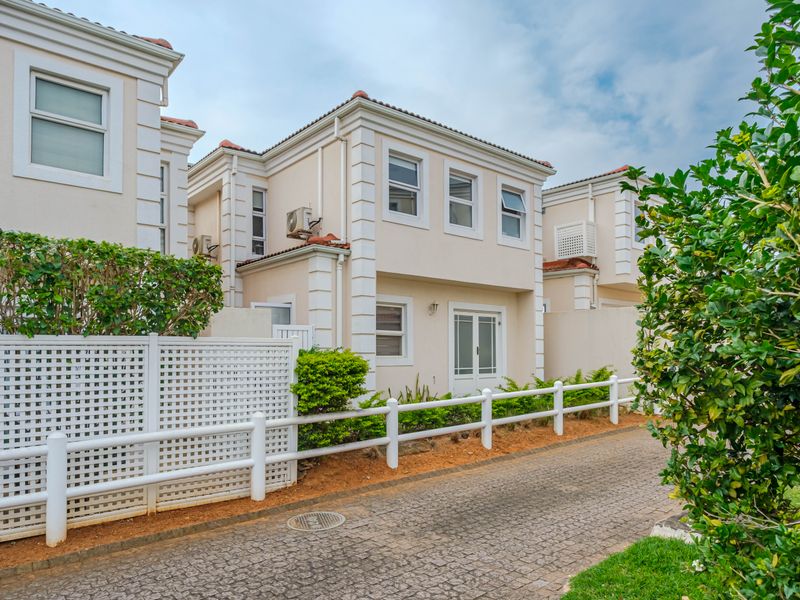 La Lucia Ridge | Secure Estate Duplex - Photo 1