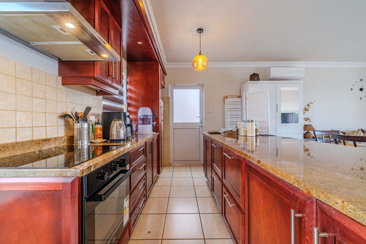 La Lucia Ridge | Secure Estate Duplex - Photo 5