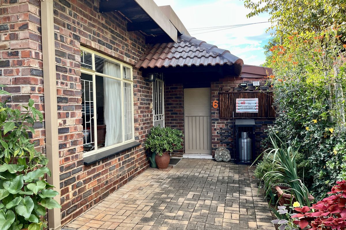 Townhouse for Sale – Fredriesia Complex, Bela Bela - Photo 2