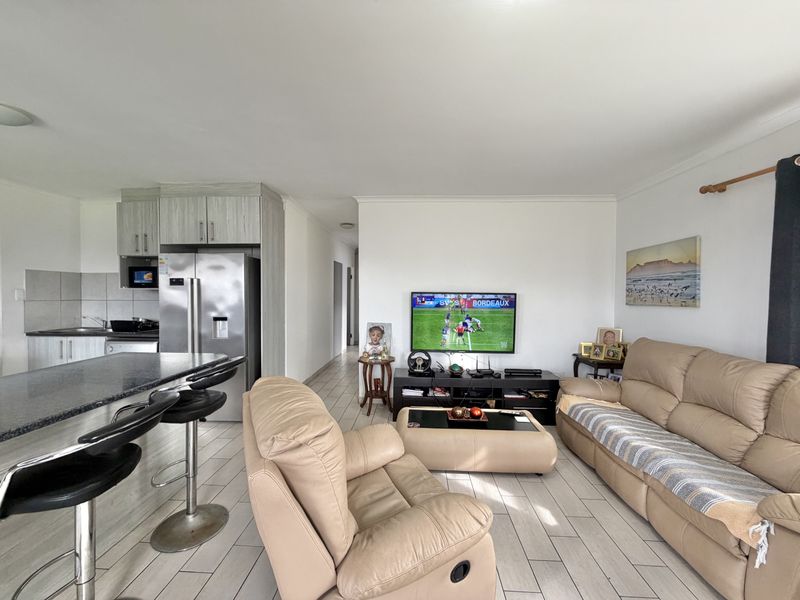 House in Fountains Estate - Photo 8