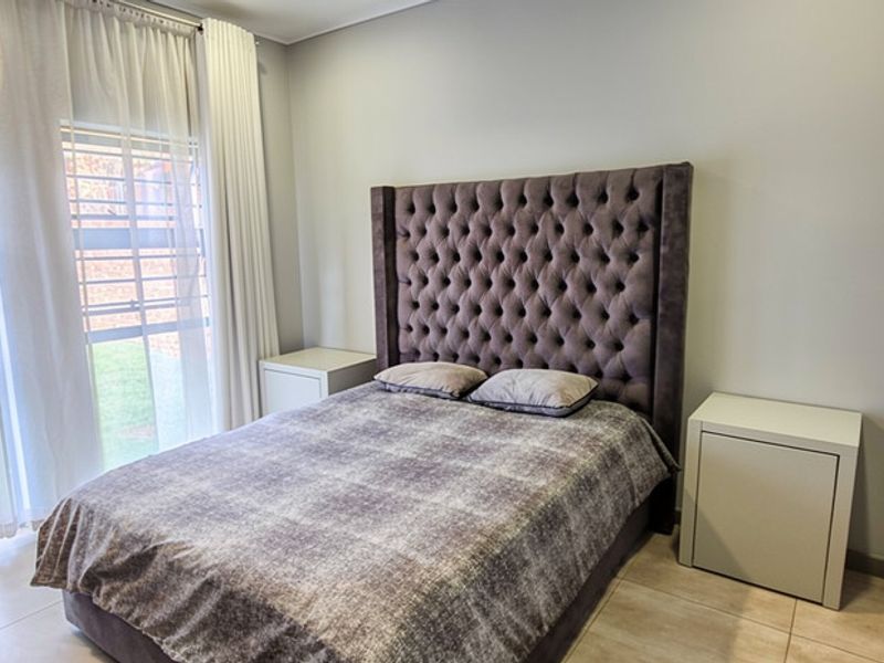 Modern 3 Bedroom Home in Sought-After Baltimore Estate on Boundary Road in North Riding - Photo 4