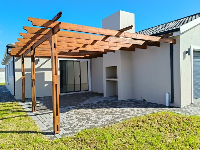 MODERN  COASTAL LIVING - BRAND NEW HOME - JUST 300M FROM BEACH ACCESS - VAT INCLUDED - Photo 2