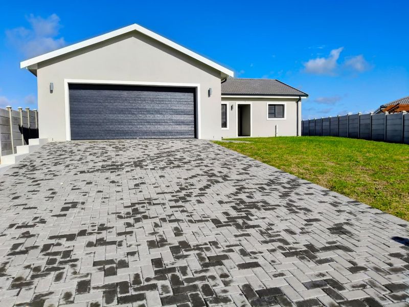 Brand-New Coastal Home – No Transfer Duty & Ready for Its First Owner - Photo 1