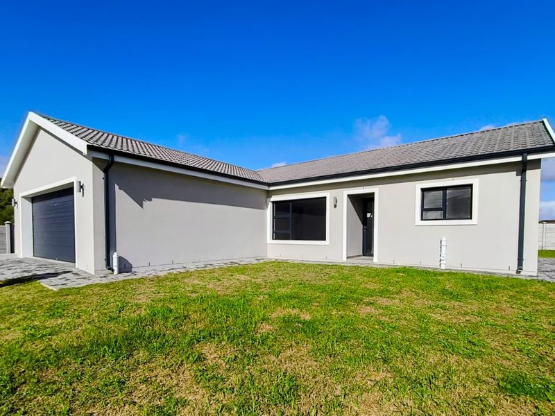 Brand-New Coastal Home – No Transfer Duty & Ready for Its First Owner - Photo 2