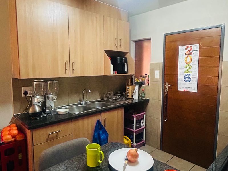 2-Bedroom Apartment – Route 82 Security Estate, Alveda - Photo 5