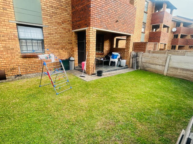 2-Bedroom Apartment – Route 82 Security Estate, Alveda - Photo 4