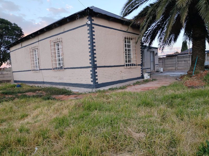 3-Bedroom Freestanding House to Rent in Dalview – R9,100 per Month - Photo 3