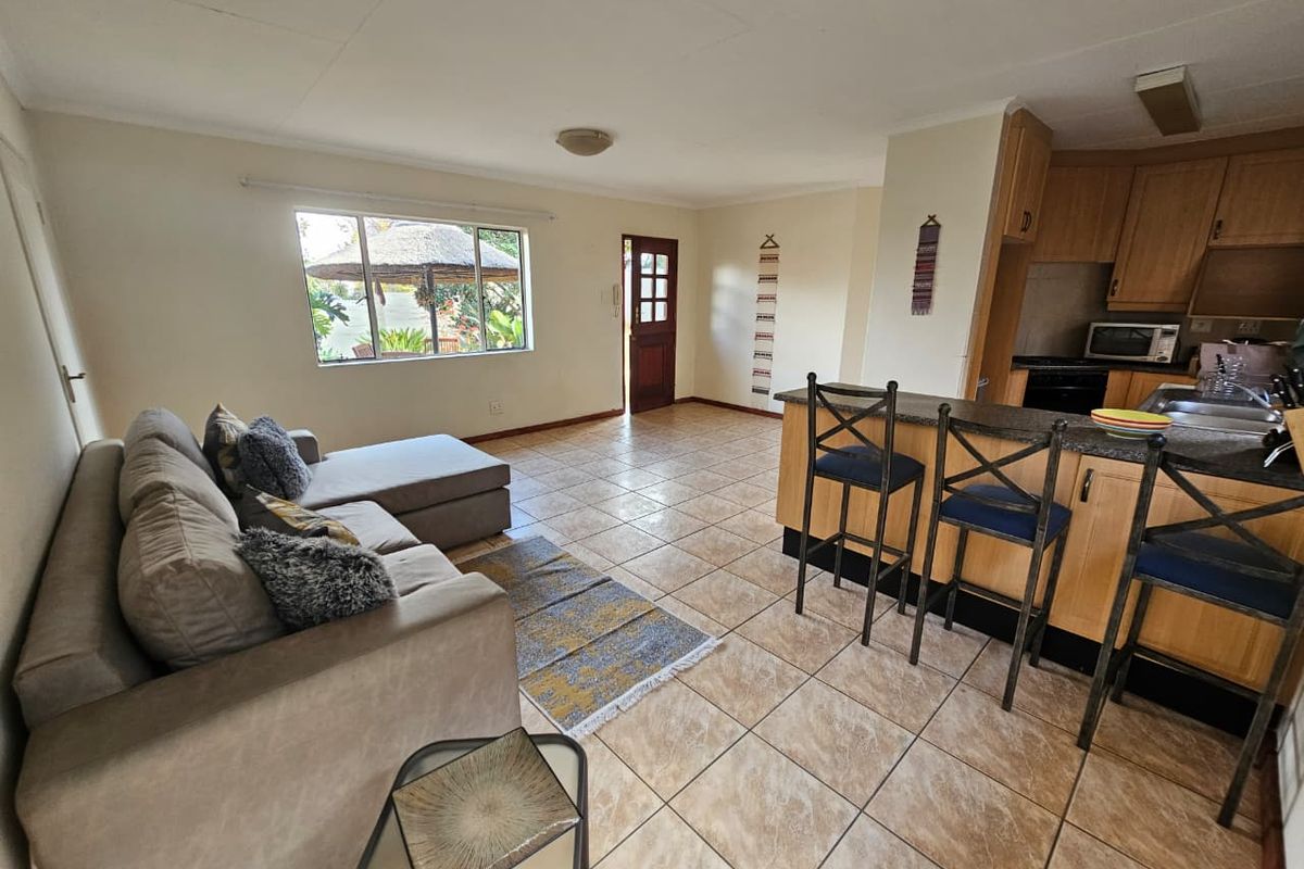 Private and Secure 1- Bedroom garden cottage to rent in Johannesburg South - Available 1 July - Photo 2
