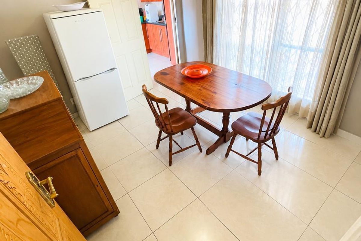 !Cosy Starter Home for a Family! - Photo 2
