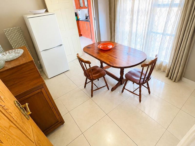 !Cosy Starter Home for a Family! - Photo 2