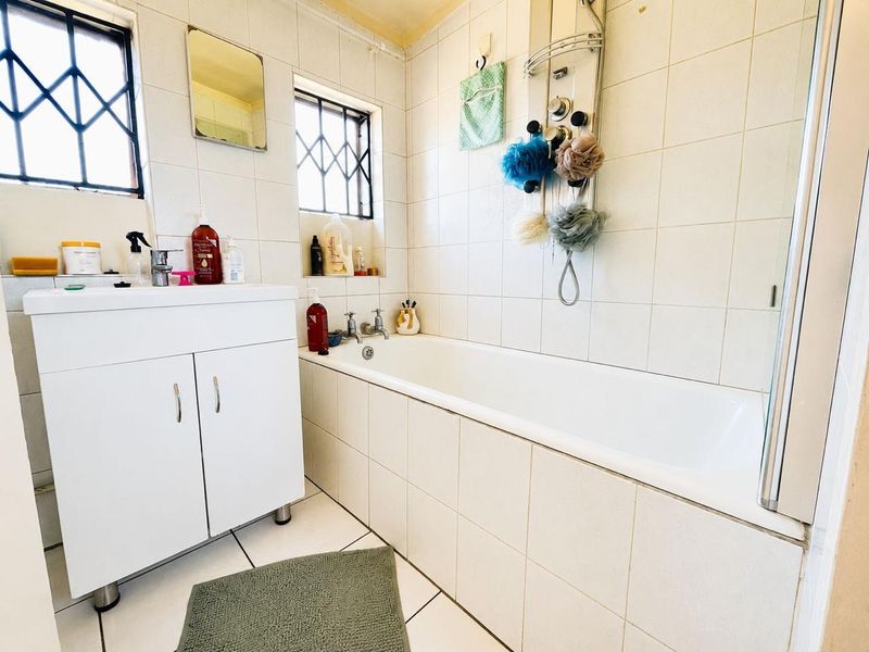 !Cosy Starter Home for a Family! - Photo 6