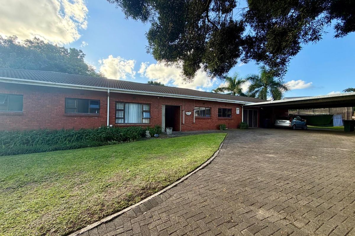 Charming Family Home with Flatlet in Quiet Cul-de-Sac – Birdswood - Photo 4