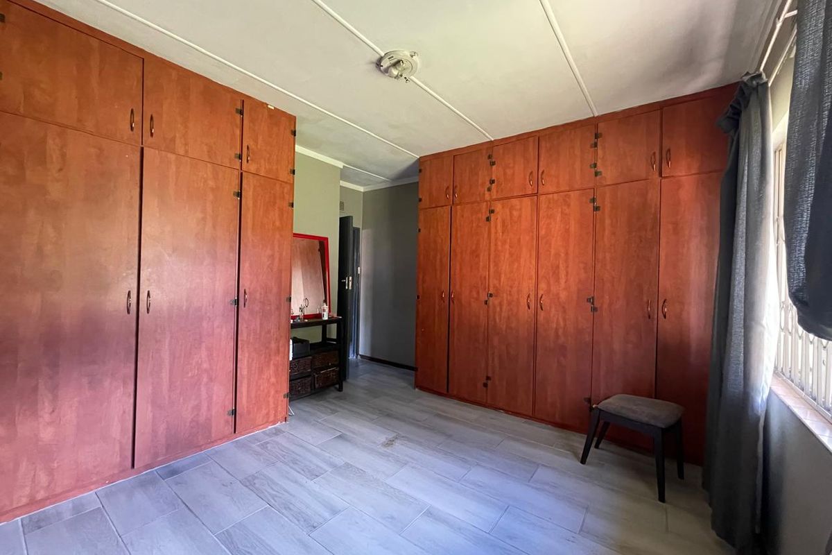 !Beautiful family home in the heart of the Vaal! - Photo 2