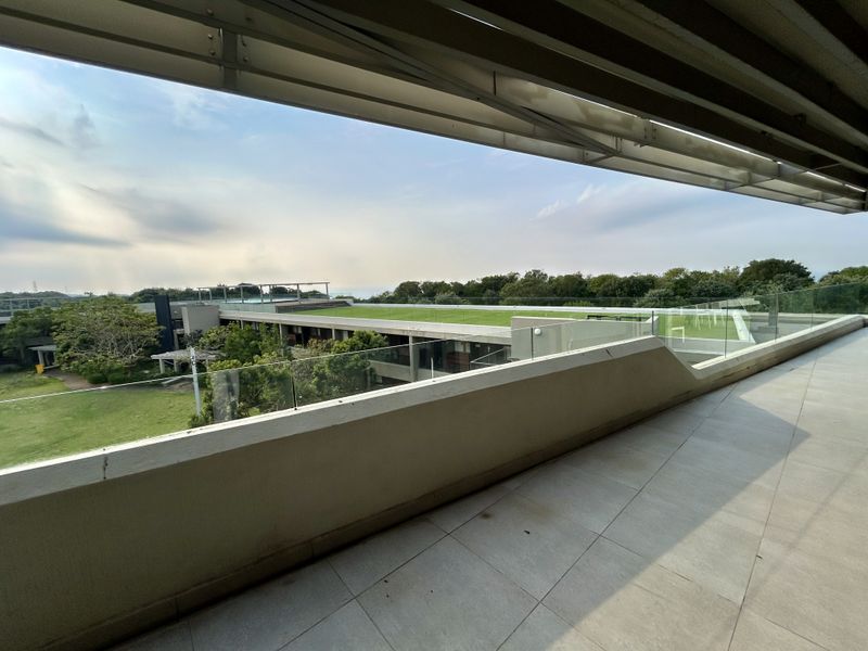 Spectacular Penthouse Living with Panoramic Sea Views - Photo 10