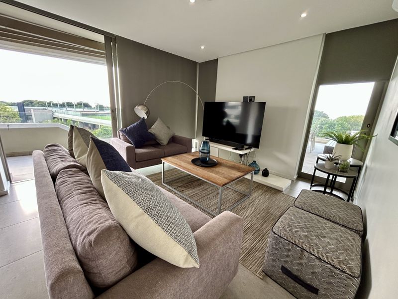 Spectacular Penthouse Living with Panoramic Sea Views - Photo 7