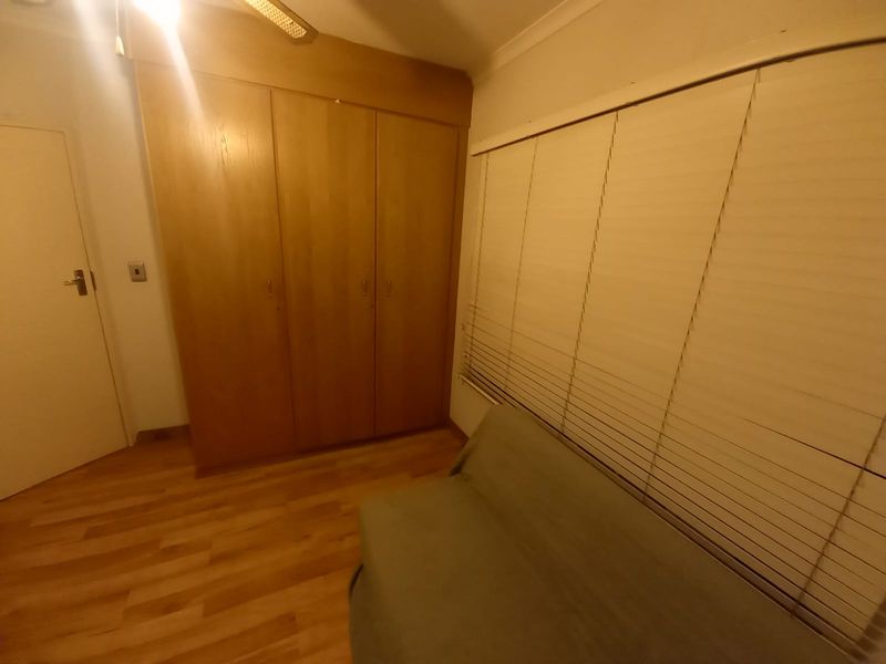 Lovely Full Title Unit New To The Market in SE 3 - Photo 5