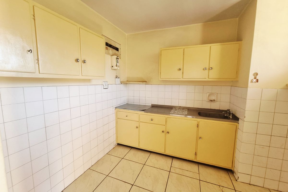 Apartment for Rental - Photo 2