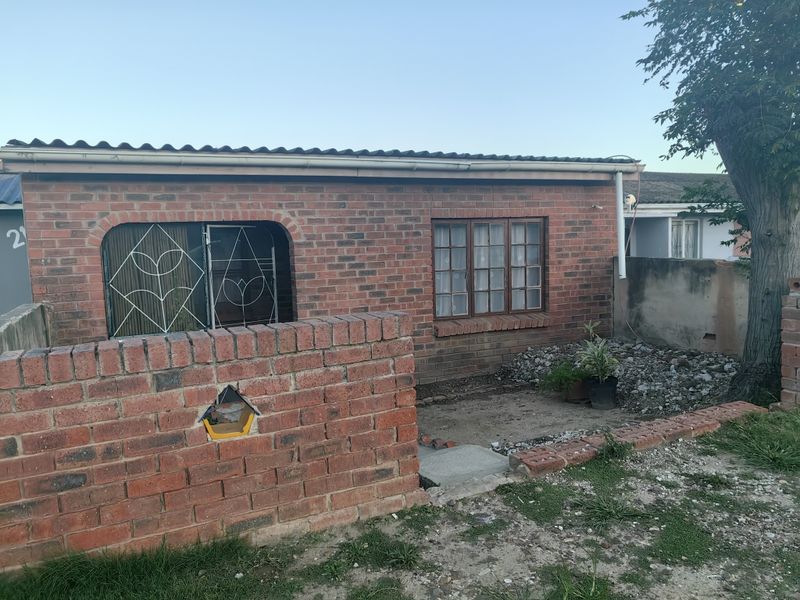 spacious flow maintenance facebrick home - Photo 1