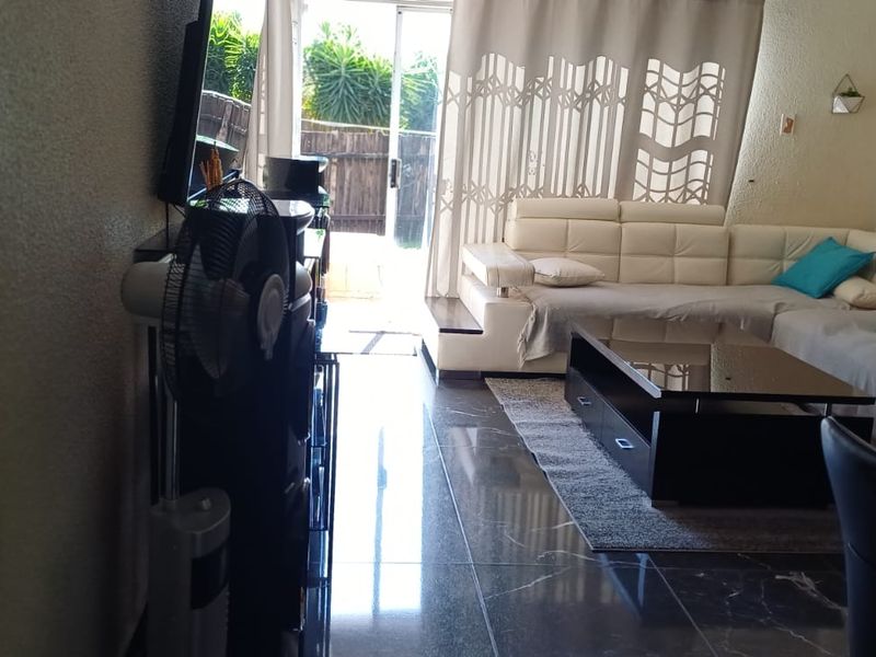 “Safe, spacious, and ready for family memories - Photo 3