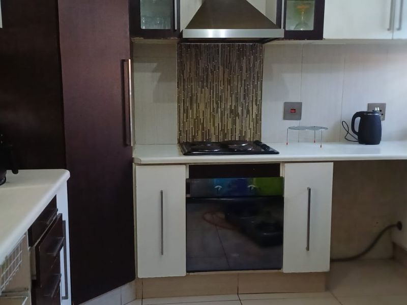 “Safe, spacious, and ready for family memories - Photo 7