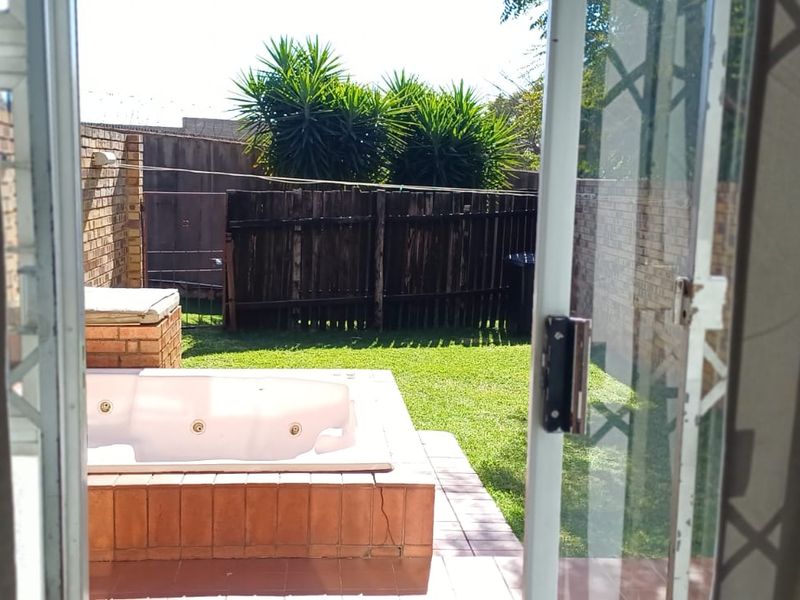 “Safe, spacious, and ready for family memories - Photo 2