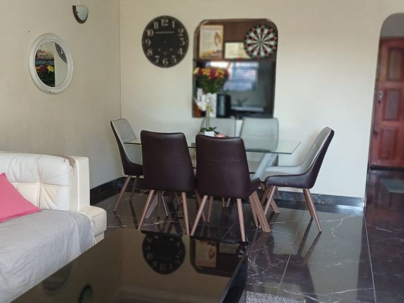 “Safe, spacious, and ready for family memories - Photo 4