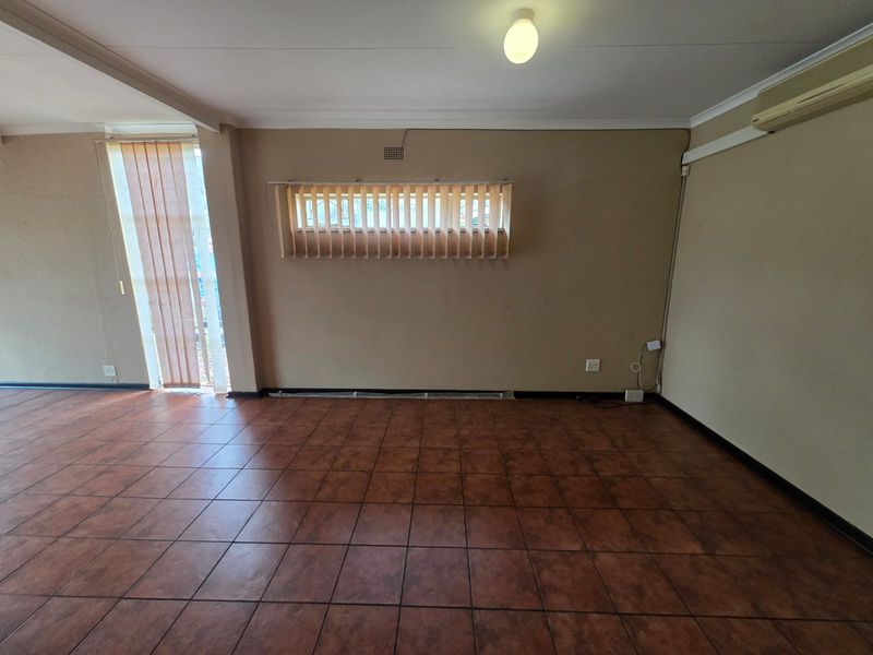 BEAUTIFUL FAMILY HOME FOR SALE IN SASOLBURG – PRICED TO SELL! - Photo 9